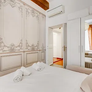 Spanish Square - Romedreamhome Apartment